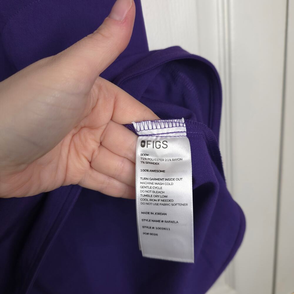 Figs Rafaela Oversized Scrub Top in Purple Size L - Picture 9 of 9